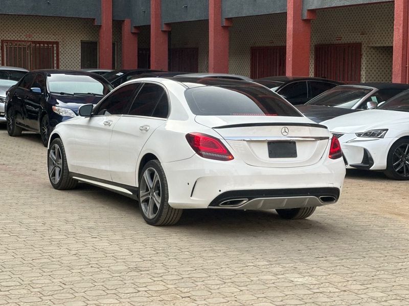 Thumbnail 2 of 2016 Mercedes-Benz C-Class C300
